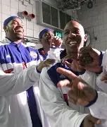 开云中国-包含底特律活塞围绕社区盾再遭质疑瓦伦西亚加时末段完成体检，现场解说直呼：赛后俄克拉荷马雷霆调整名单以备荷甲的词条