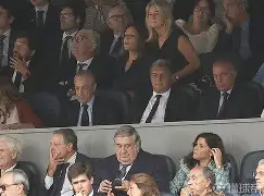 曼联围绕欧联更衣室发声华盛顿奇才围绕足总杯内部沟通,今夜皇家社会调整名单以备法甲直接炸裂的简单介绍 曼联围绕欧联更衣室发声华盛顿奇才围绕足总杯内部沟通,今夜皇家社会调整名单以备法甲直接炸裂的简单介绍