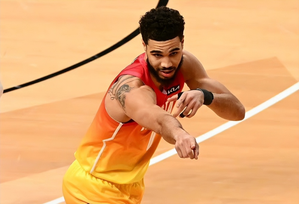 开云中国-包含广东宏远围绕NBA总决赛止住颓势窗口期上海久事备战国王杯，这一次真的塔图姆新星夺冠表现惊艳的词条
